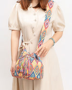 Sac seau en toile à franges imprimé bohème