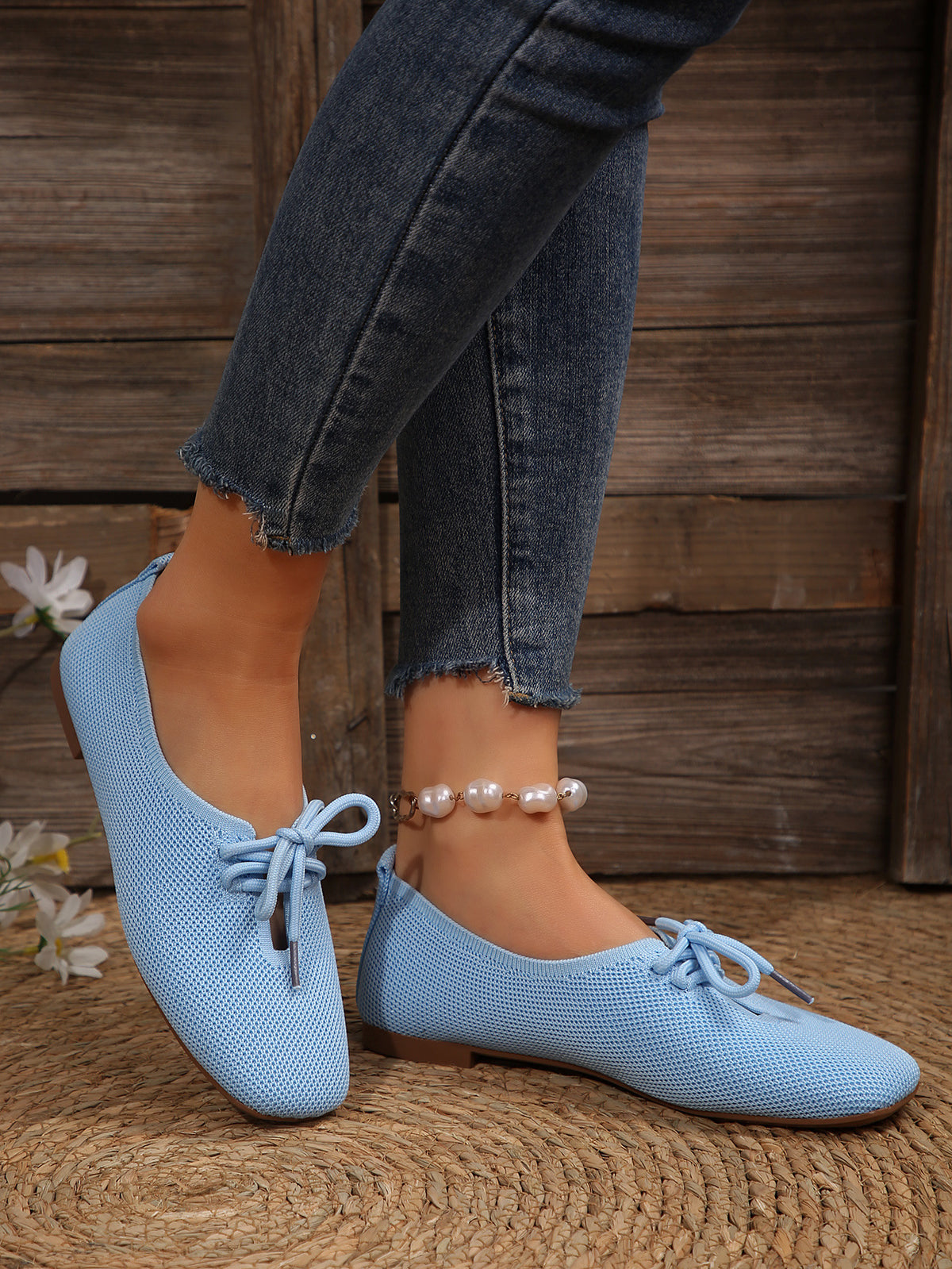Mesh breathable round toe lace-up flat shoes