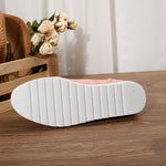 Retro-Slipper aus Wildleder mit runder Zehenpartie und Schaumstoff-Plateau