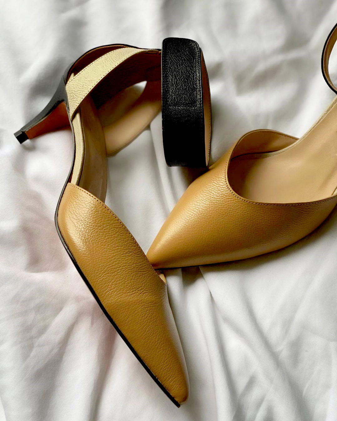 Dancing Fireflies - Sandales stiletto color block à bout pointu