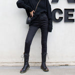 Bottines mi-mollet à lacets et broderies