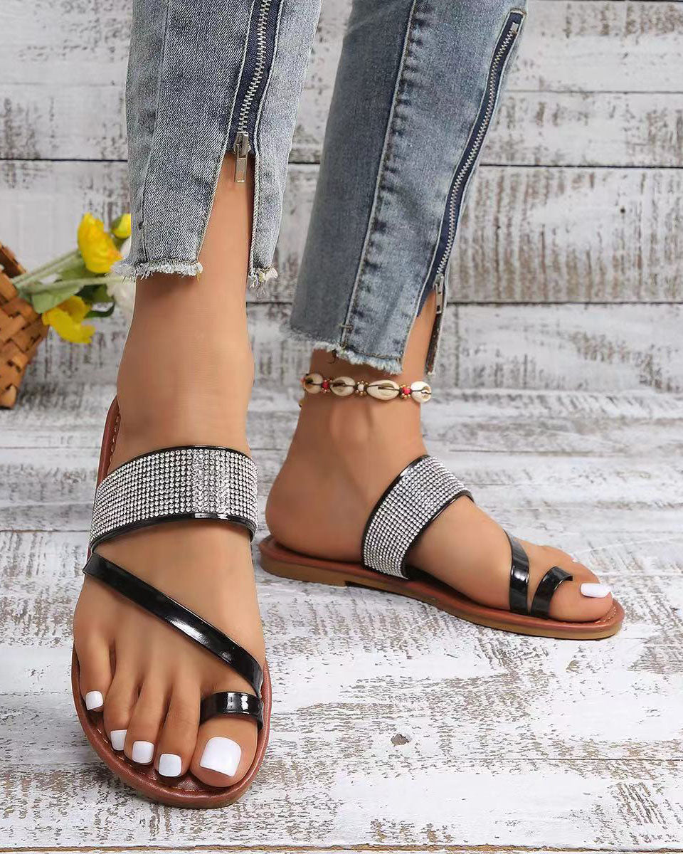 Causal Chaussons plats incrustés de diamants