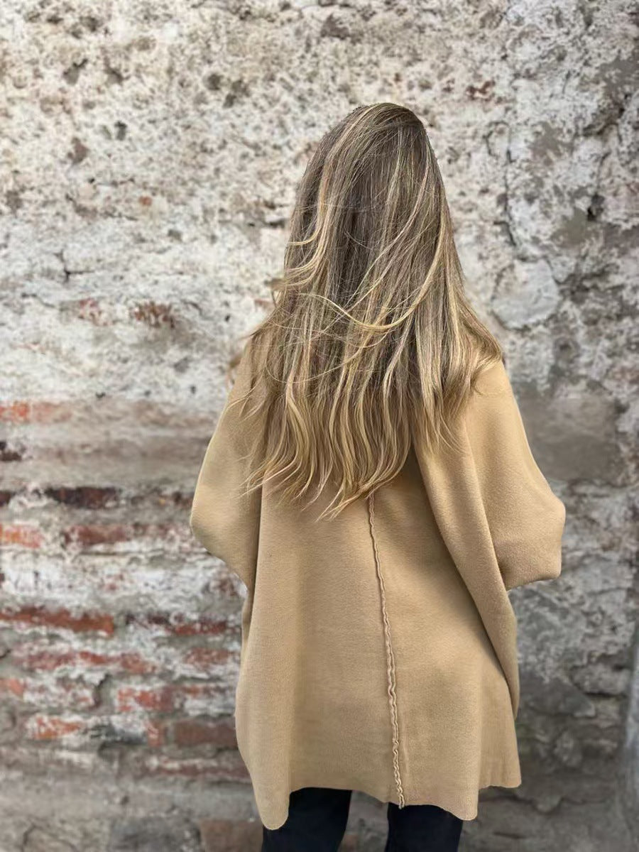 Mittellange, einfarbige, einreihige Strickjacke mit V-Ausschnitt