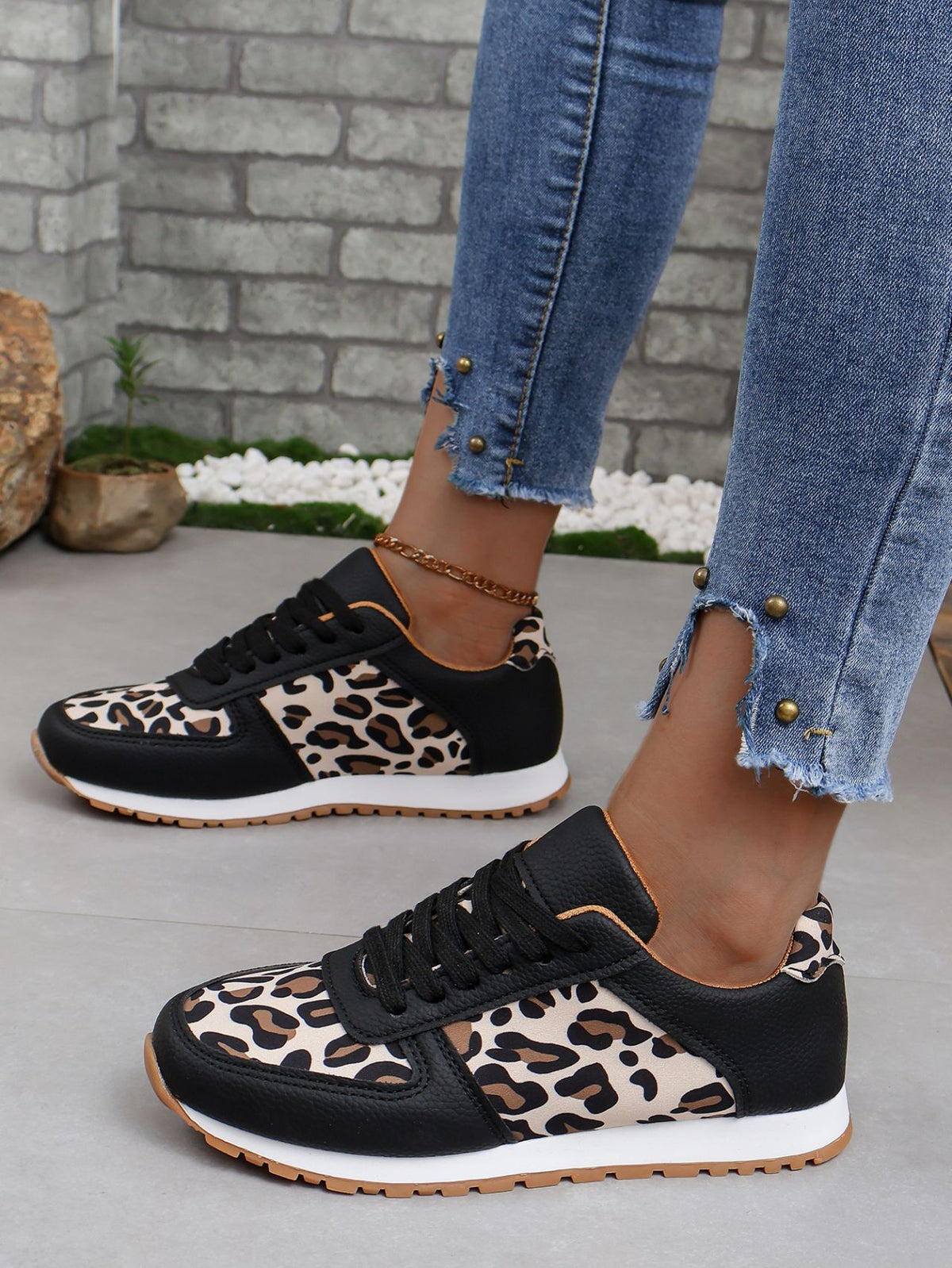 Lace-Up flat shoes with TPR Sole All-Season Leopard Print sneakers