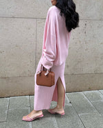 Gemütliches dreiteiliges Set aus gestrickter Langarm-Strickjacke, Unterhemd und Rock