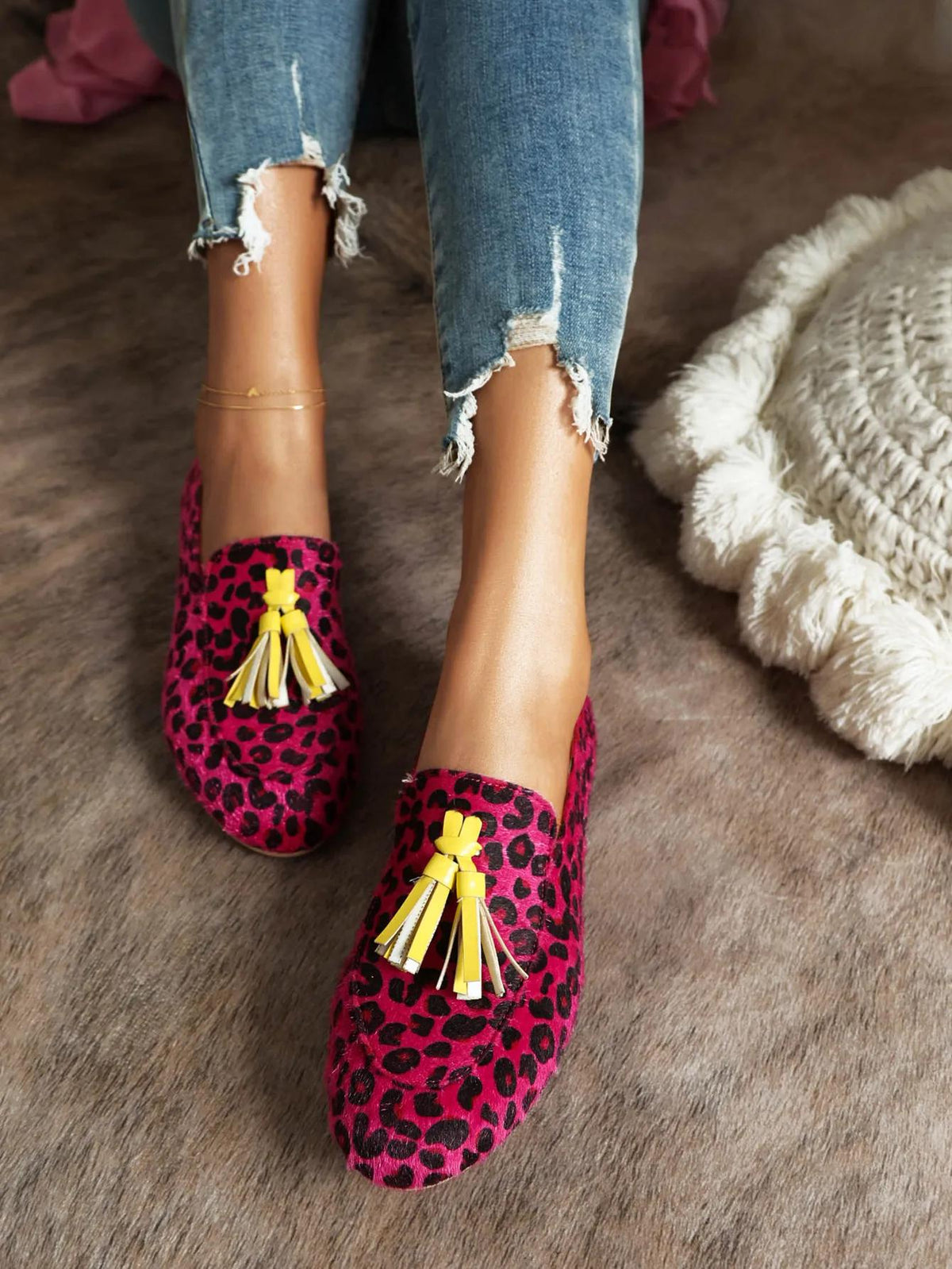 Lässige Slipper mit Leopardenmuster, Farbblock-Design und Fransenbesatz