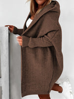 Übergroße Strickjacke mit Kapuze