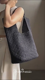 Sac fourre-tout surdimensionné en cuir tissé à la main par un artisan