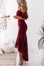 Ensemble deux pièces haut tube en dentelle et jupe crayon dos ouvert