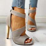 Peep-Toe-Sandalen mit ausgehöhlten Zehen