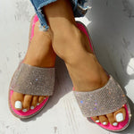 Pantoufles plates romaines en cristal