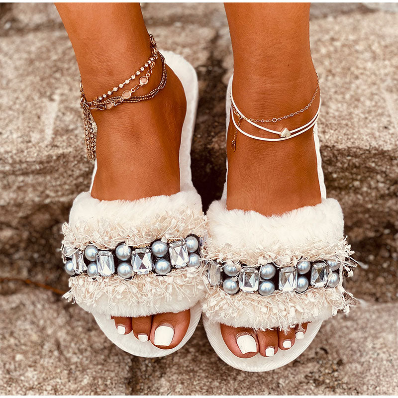 Pantoufles de luxe en peluche et fourrure perlées