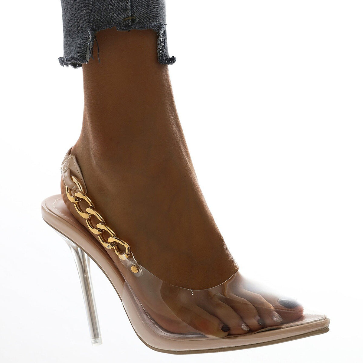 Transparente Schuhe mit spitzem Zehenbereich und Kettenabsatz