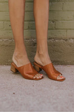 Solid Simple Low Heel Sandals