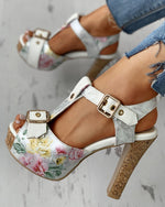 Plateau-Schuhe mit eckigem Blumenabsatz