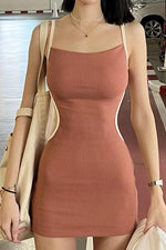 Slip-Kleid zum Hineinschlüpfen mit Kontrastkanten