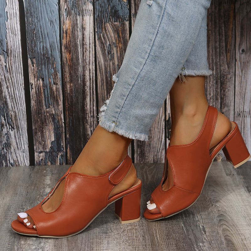 Grosses sandales Velcro à bout ouvert