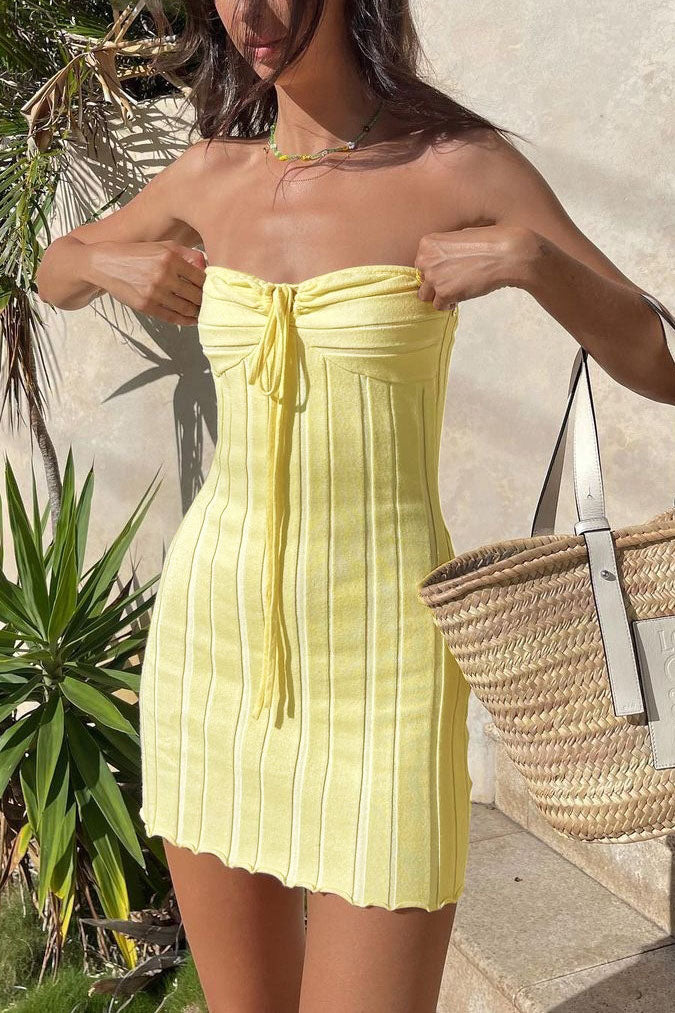 Neckholder-Kleid aus gestricktem Fleece mit Bindeband