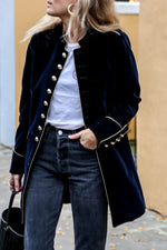 Thermo-Samt-Patchwork-Jacke mit mehreren Knöpfen