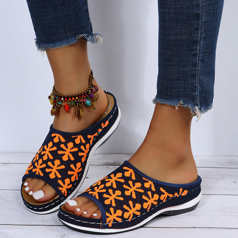 Pantoufles tricotées florales vintage