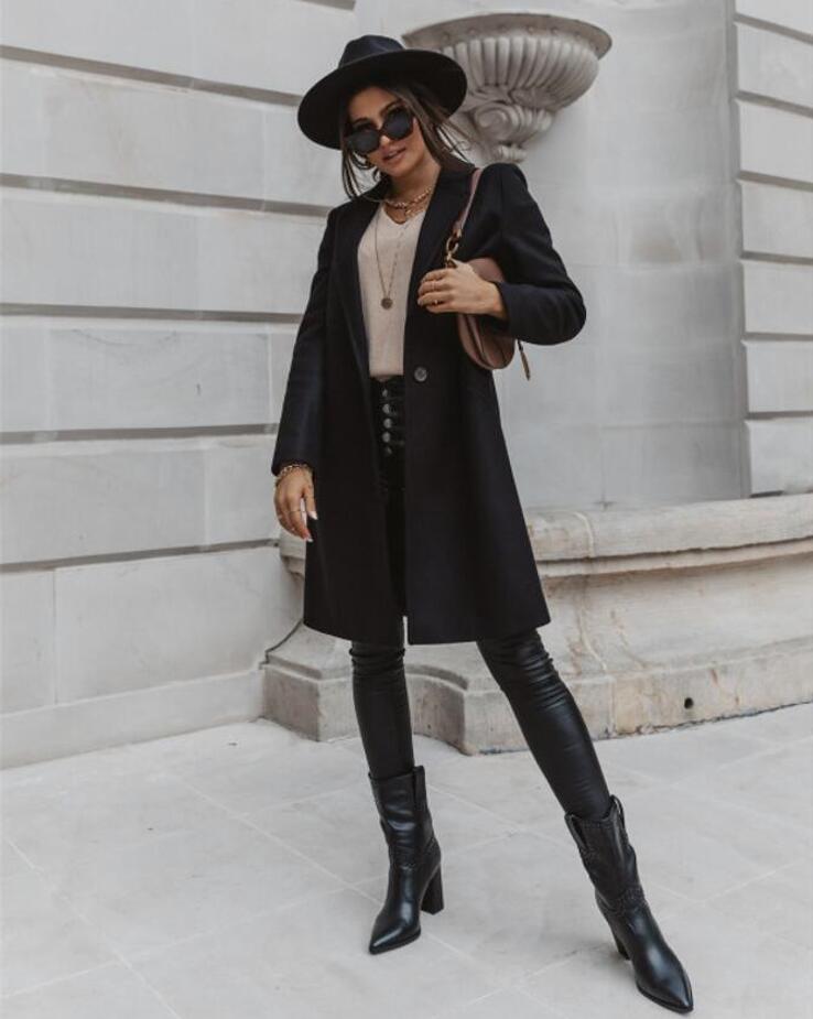 On The List Burgunderroter Mantel