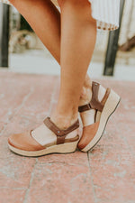Summer Flat-bottomed Buckle Solid Color Sandals Sandals Pavacat