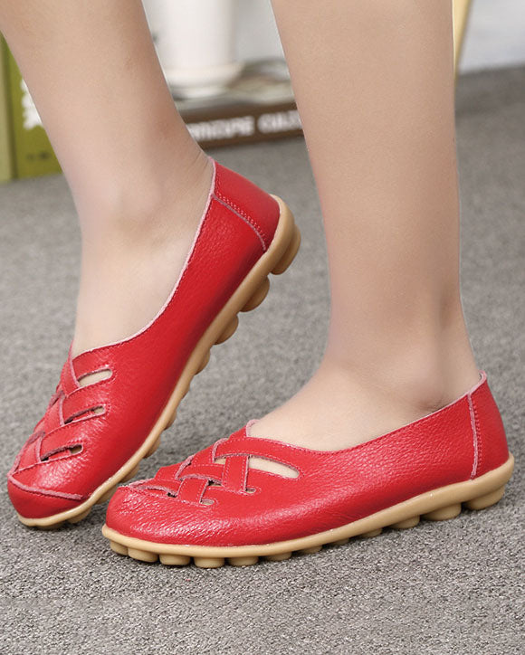 Hohle flache Schuhe aus weichem Leder und Gummi