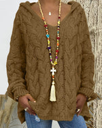 Pull ample à capuche torsadé en maille épaisse