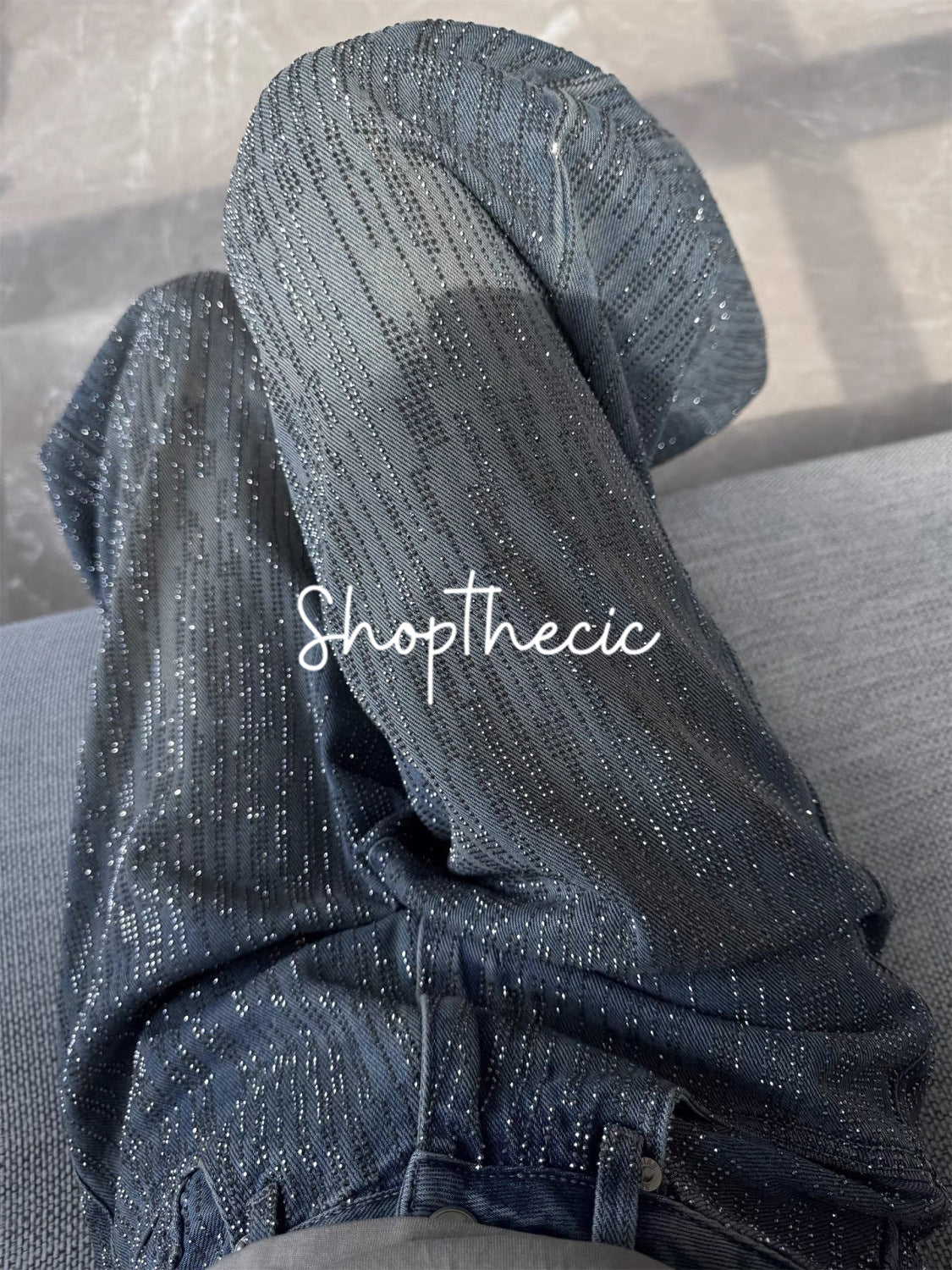 Sparkling rhinestone-embellished loose-fitting wide-leg jeans