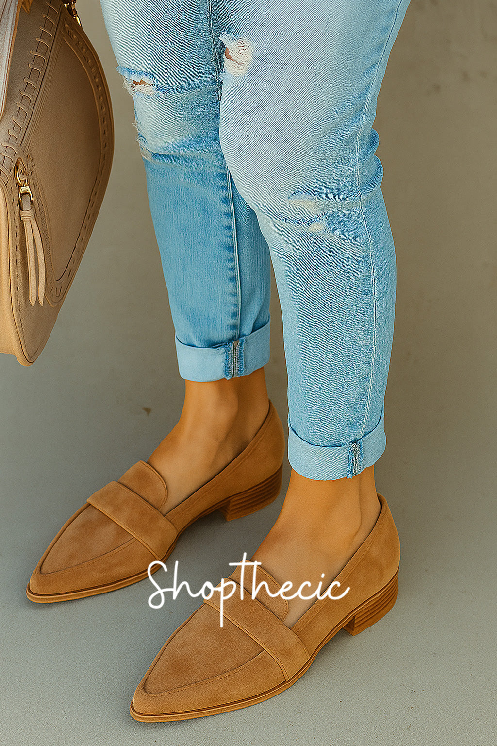 Preppy low-heeled pointed-toe suede shoes