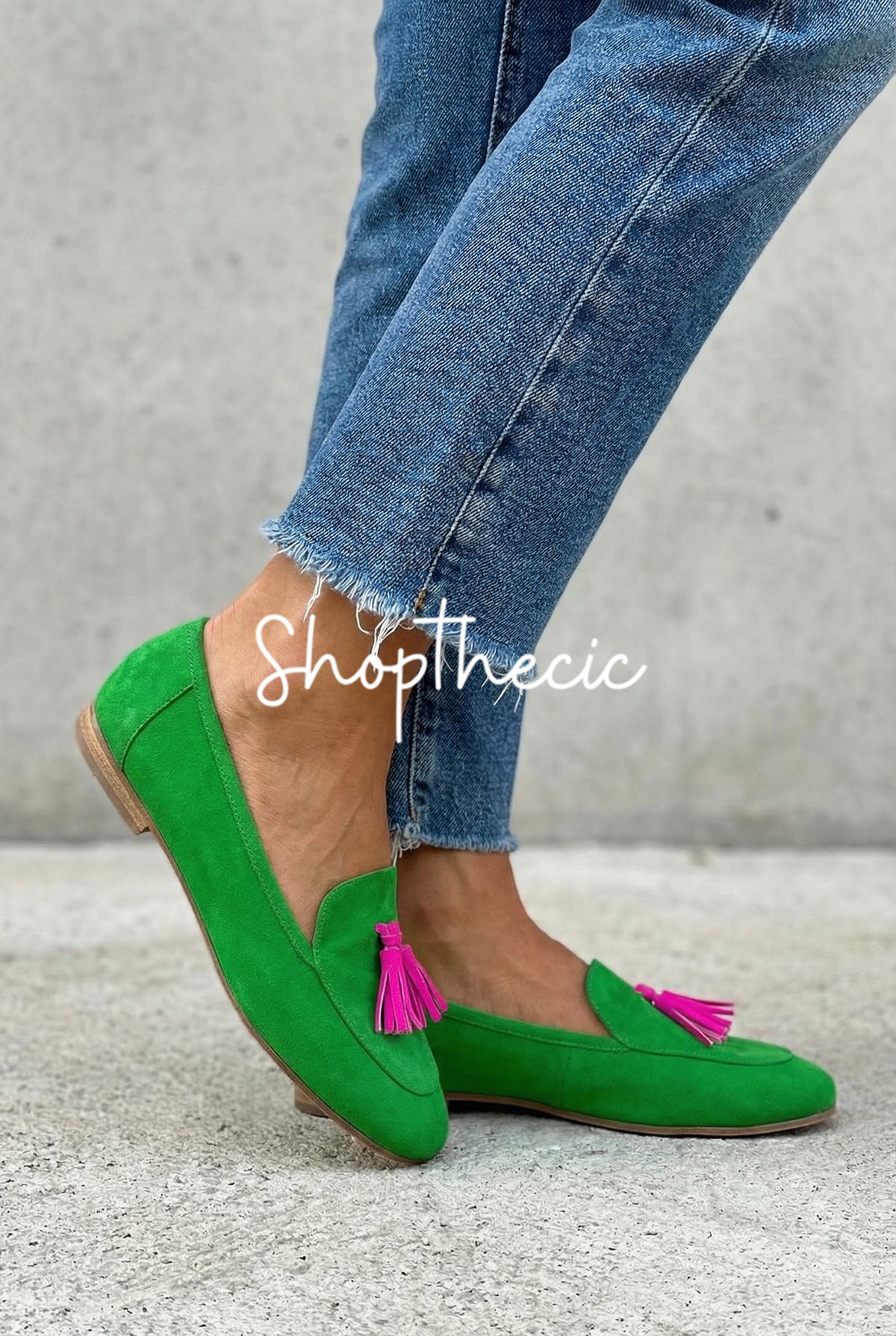 Scarpe slip-on con nappe viola a punta bassa