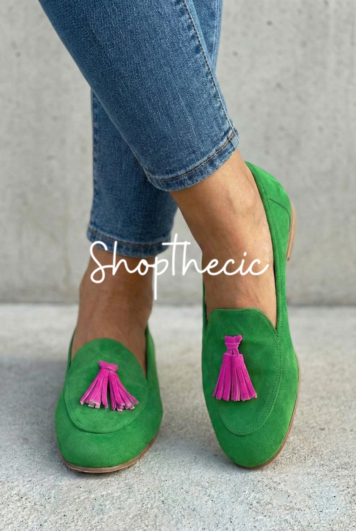 Scarpe slip-on con nappe viola a punta bassa