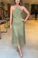 Oversized knitted flower halter neck backless fitted knitted dress