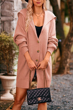 Manteau tricoté mi-long à trois boutons à col revers