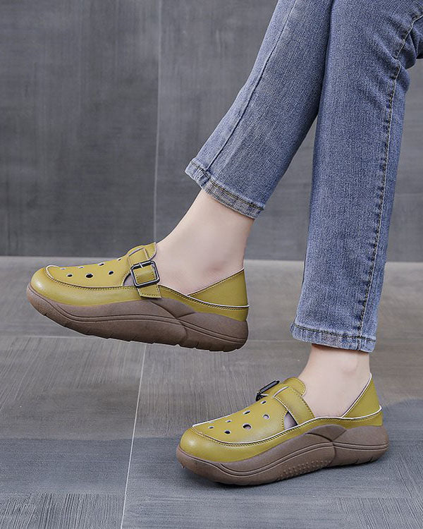 Flache Retro-Gartenschuhe in Kroko-Optik mit dicker Sohle