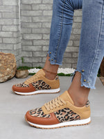 Lightweight Comfortable Leopard Print Casual Sneakers