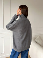 Loose-fitting turtleneck simple solid color pullover sweater