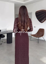 Opulenza misurata Abito da sera aderente con maniche lunghe e bordi in pizzo