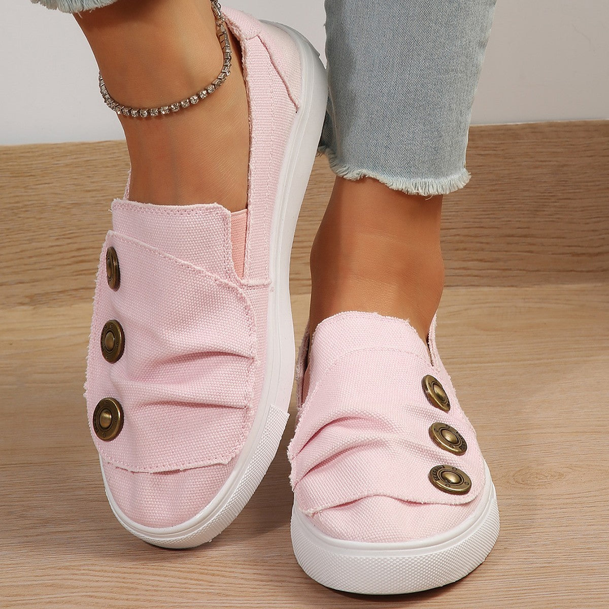 Mocassins rasos de lona com botões
