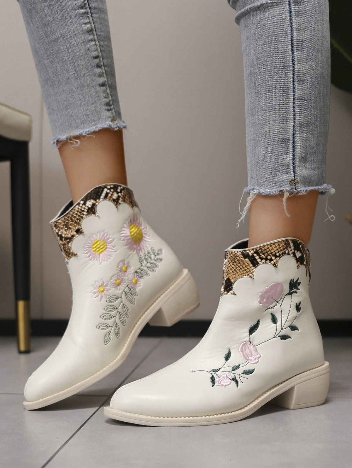 Botas Chelsea con bordado de patchwork de pitón