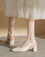 Sandalen mit klobigem Absatz, Riemen an der Rückseite und quadratischer Zehenpartie