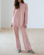 Einfarbiges Strickpullover-Set mit Rollkragen und Schlitz