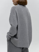 Loose and simple pullover solid color knitted sweater