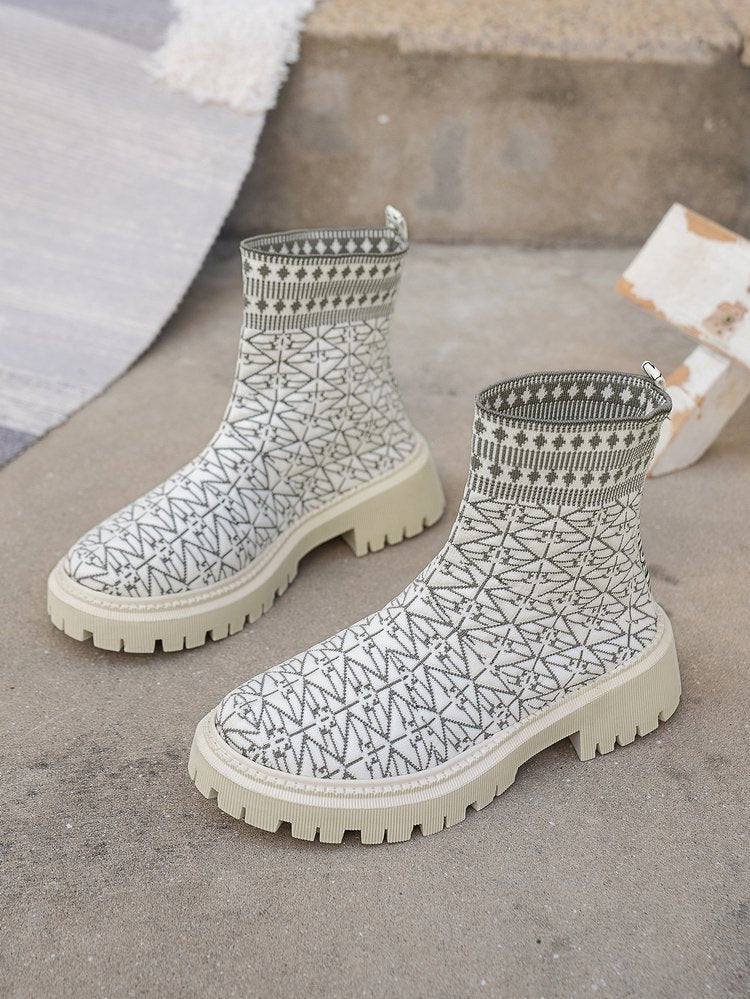 High-Top-Schornsteinstiefel aus Flyknit-Stretch mit geometrischem Muster