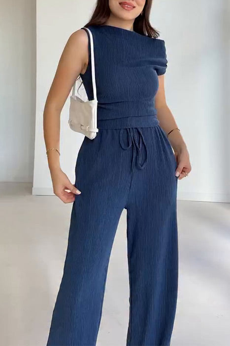 Ensemble deux pièces haut sans manches à col incliné et pantalon droit ample