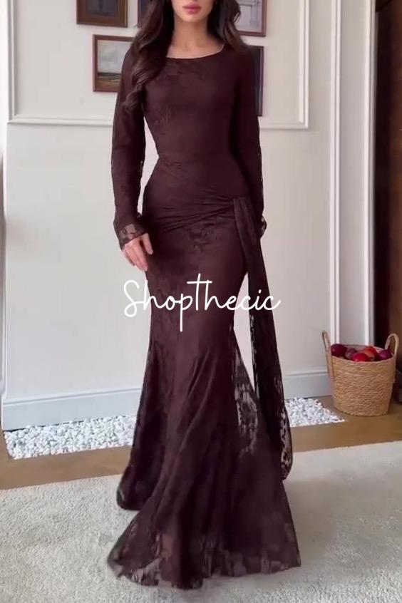 Abito lungo aderente con scialle in pizzo marrone Eroded Glamour