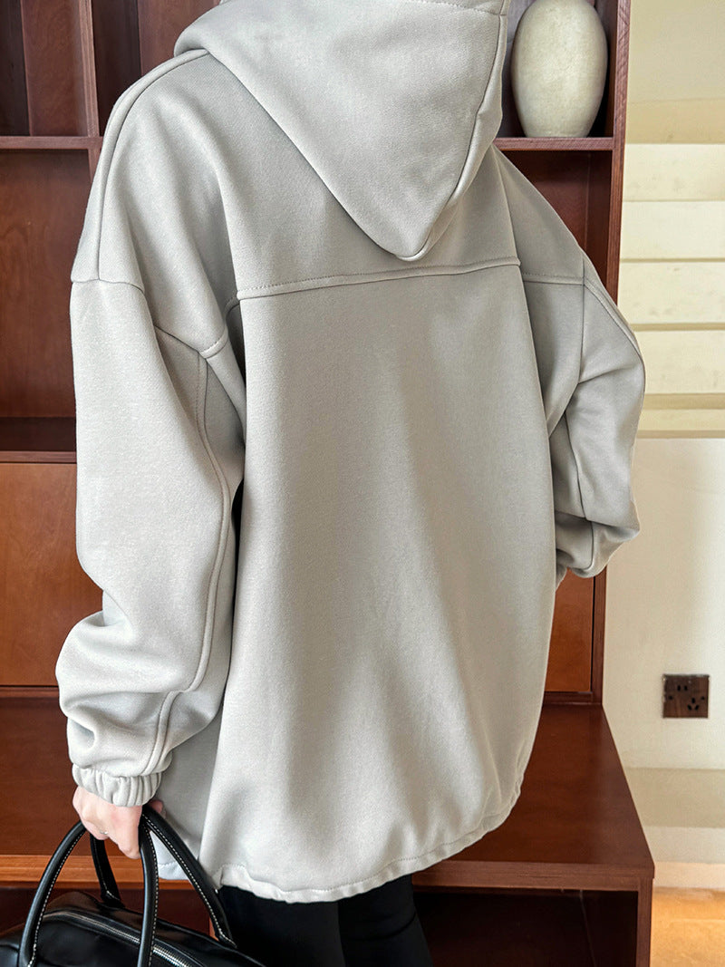 Halbhoher Kragen mit Knopfdetails, dicker, lockerer Kapuzenpullover