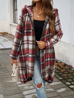 Lockere, kontrastfarbene, karierte, lange Jacke mit Reißverschluss und Kapuze