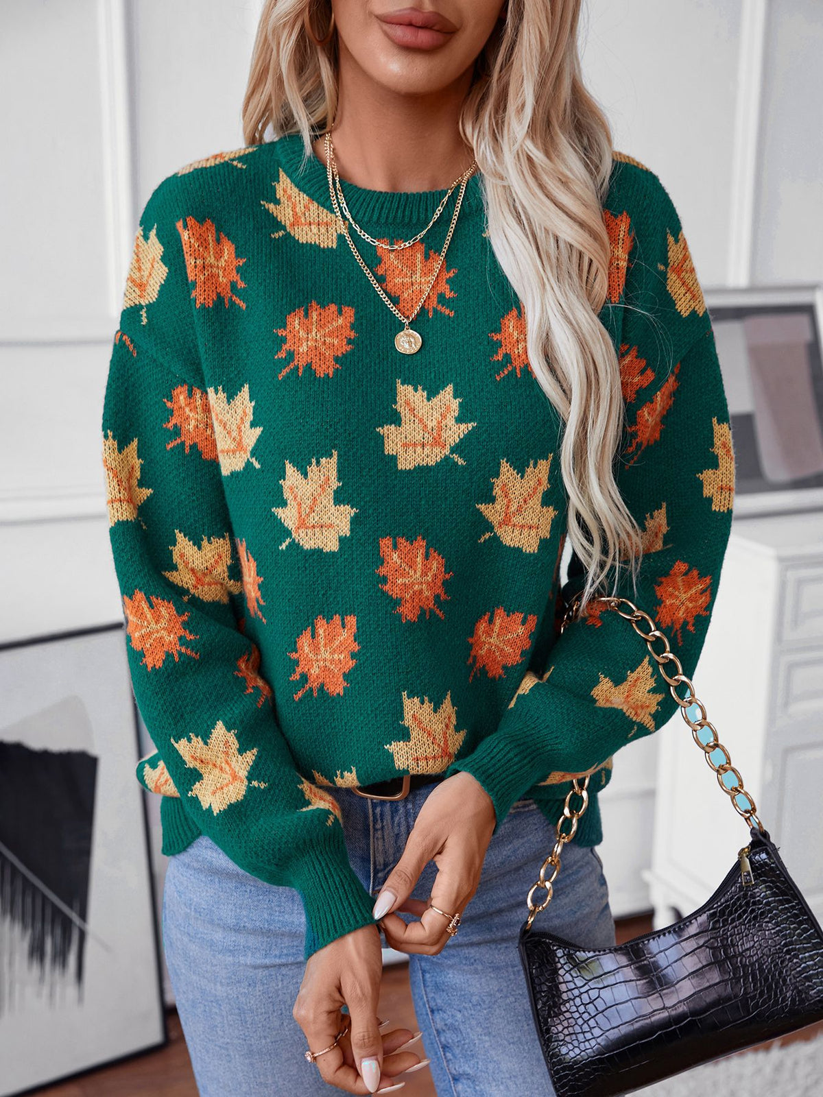 Lässiger Pullover aus Jacquard mit Ahornblatt-Muster