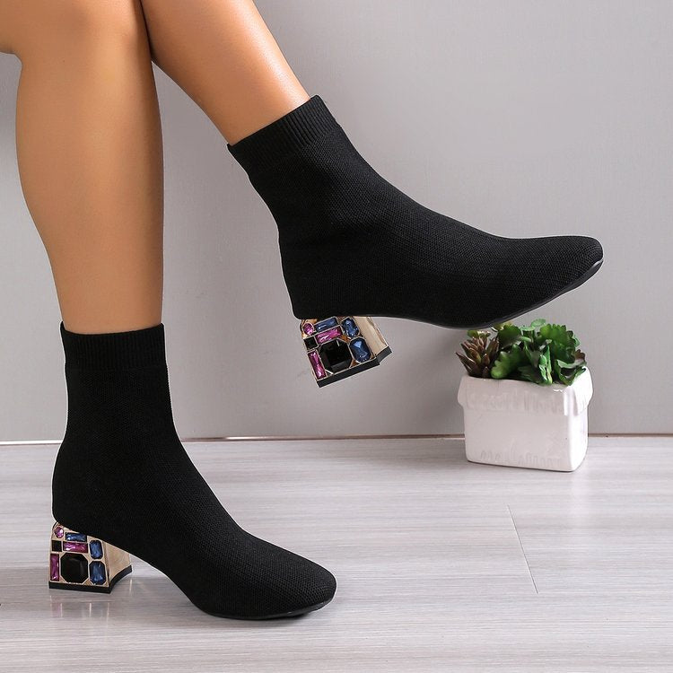 Bottines en tricot à talon orné de strass